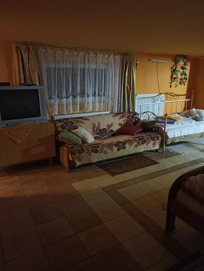 Toth Apartman Telkibánya Zewnętrze zdjęcie